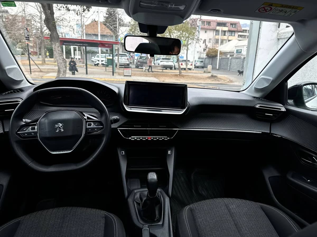 PEUGEOT 208 STYLE PURETECH 75 1.2 2024 - Imagen 2