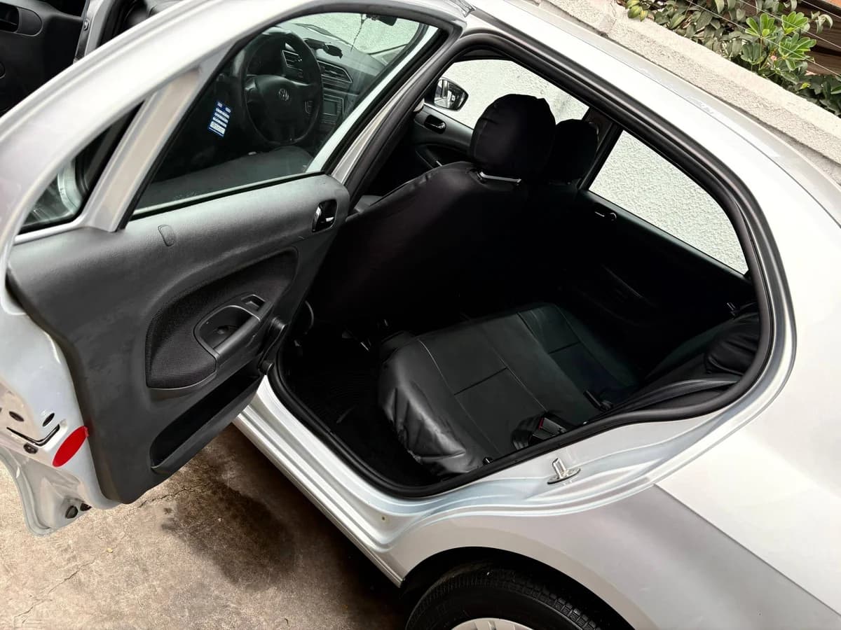 VOLKSWAGEN VOYAGE 1.6 2020 - Imagen 19