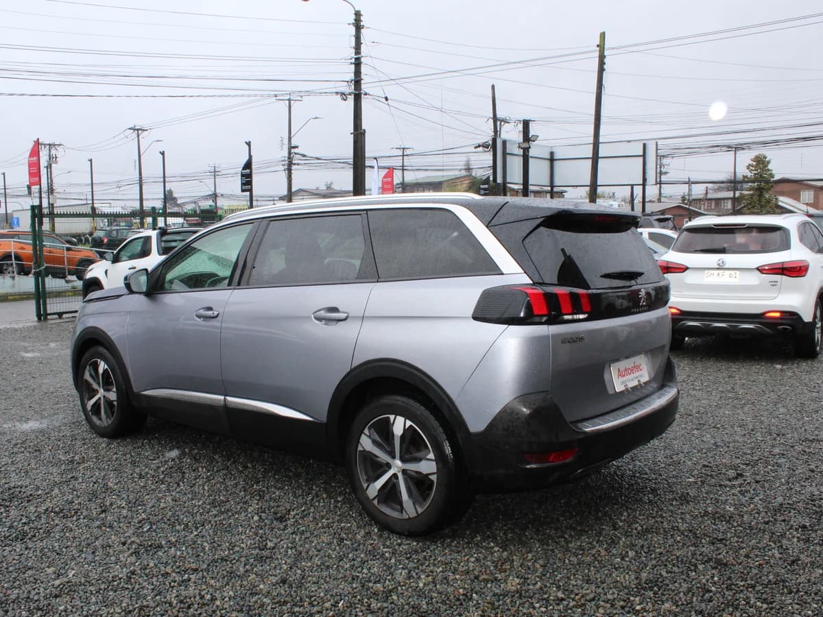 PEUGEOT 5008 ALLURE 1.6 AUTOMATICA 2018 - Imagen 10