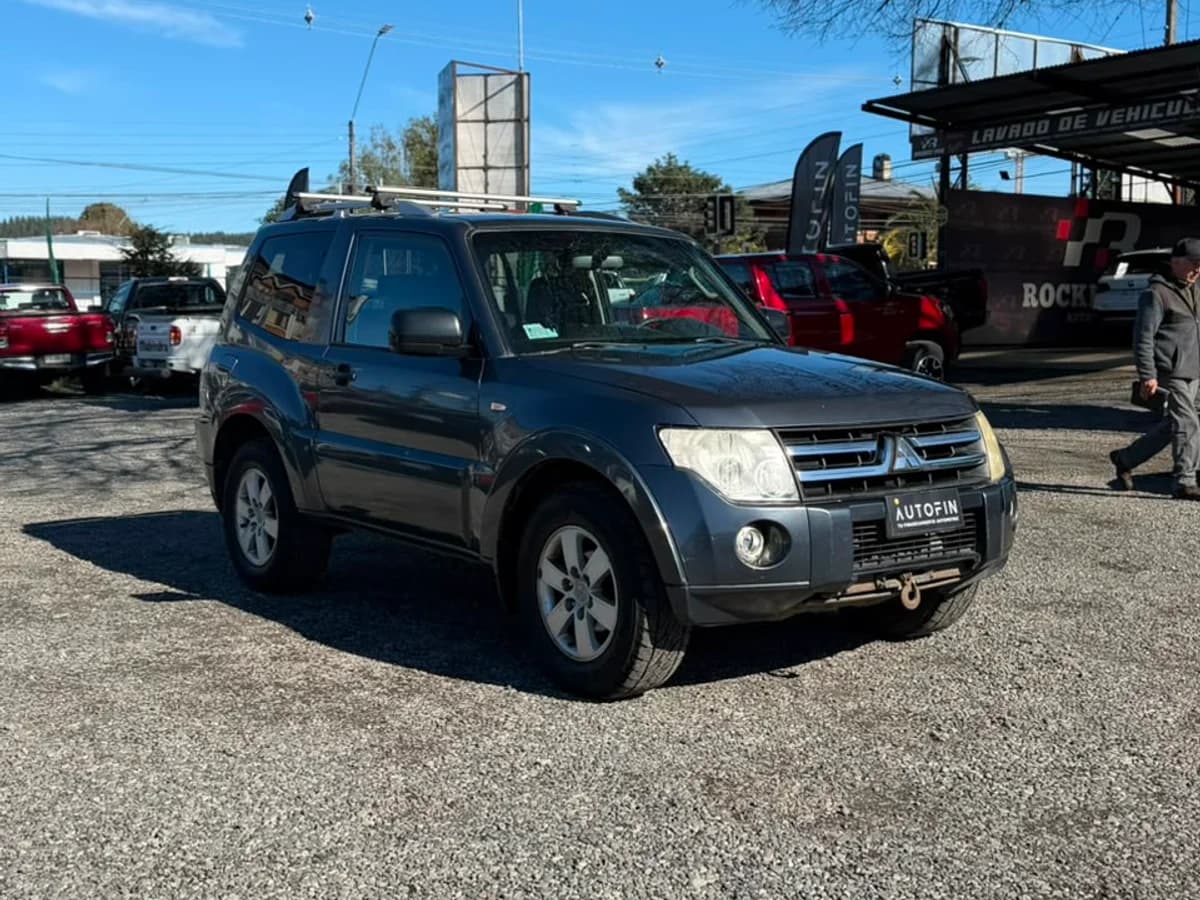 MITSUBISHI Montero 3.2 DI-D 2009 - Imagen 1