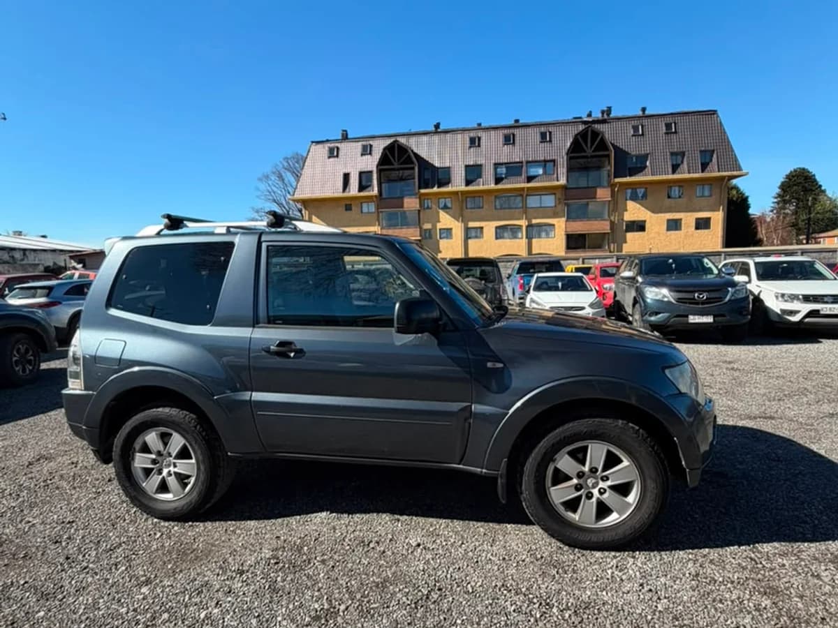 MITSUBISHI Montero 3.2 DI-D 2009 - Imagen 12