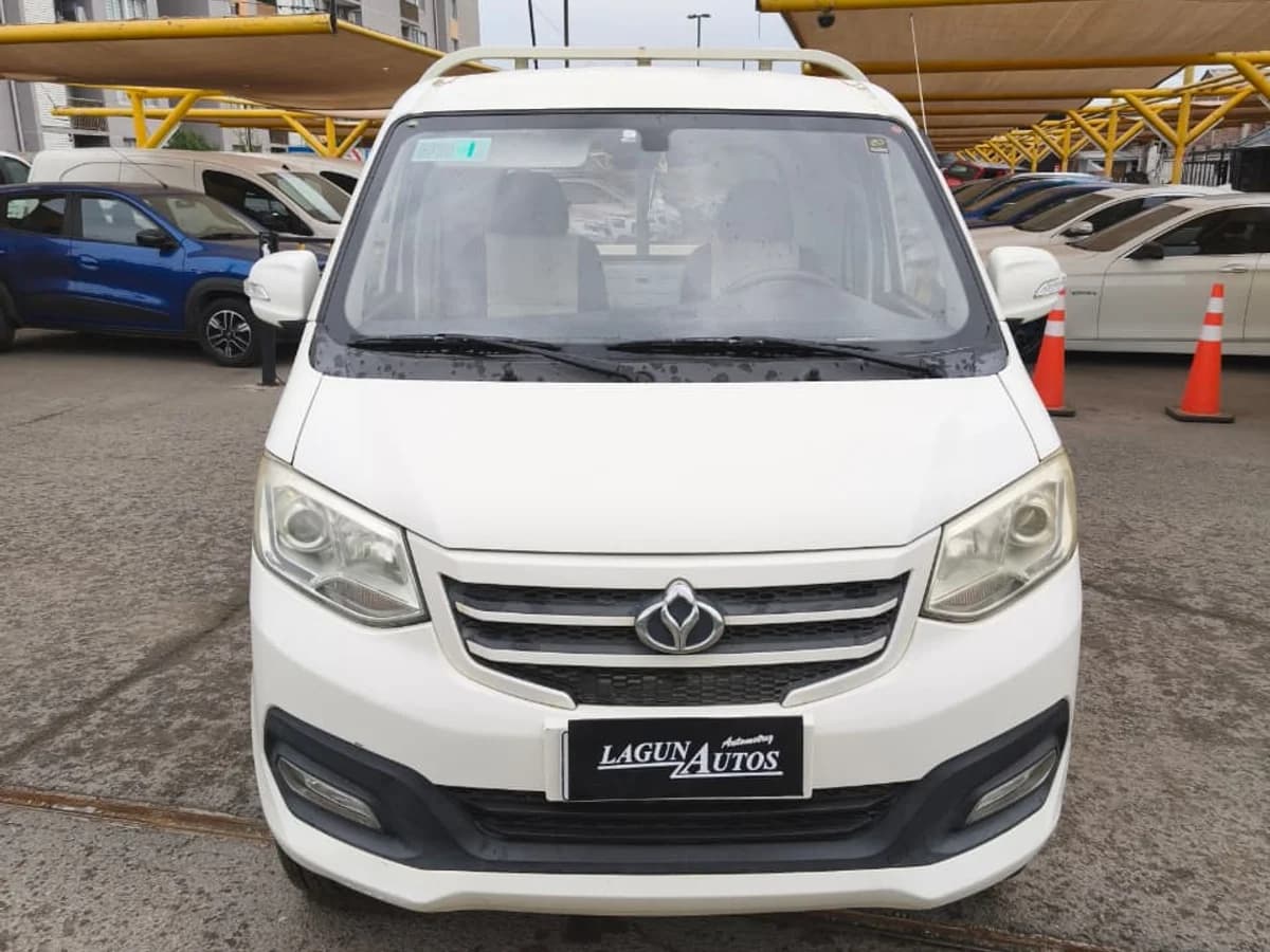 KYC T3 1.5 4X2 PICK UP CS MT 2P 2024 - Imagen 2