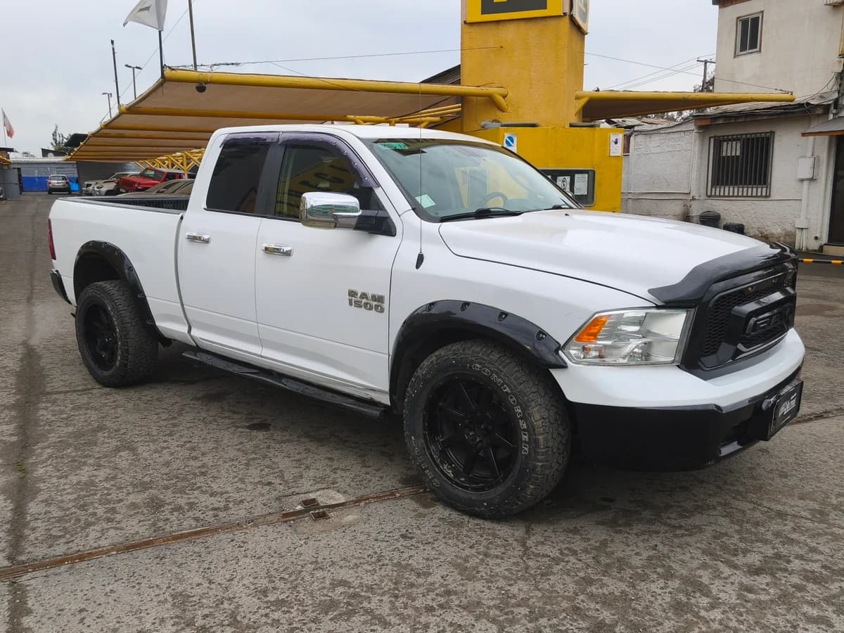 DODGE Ram 1500 3.6 LARAMIE 4X4 CREW CAB DOB. CAB. AT 4P 2017 - Imagen 3