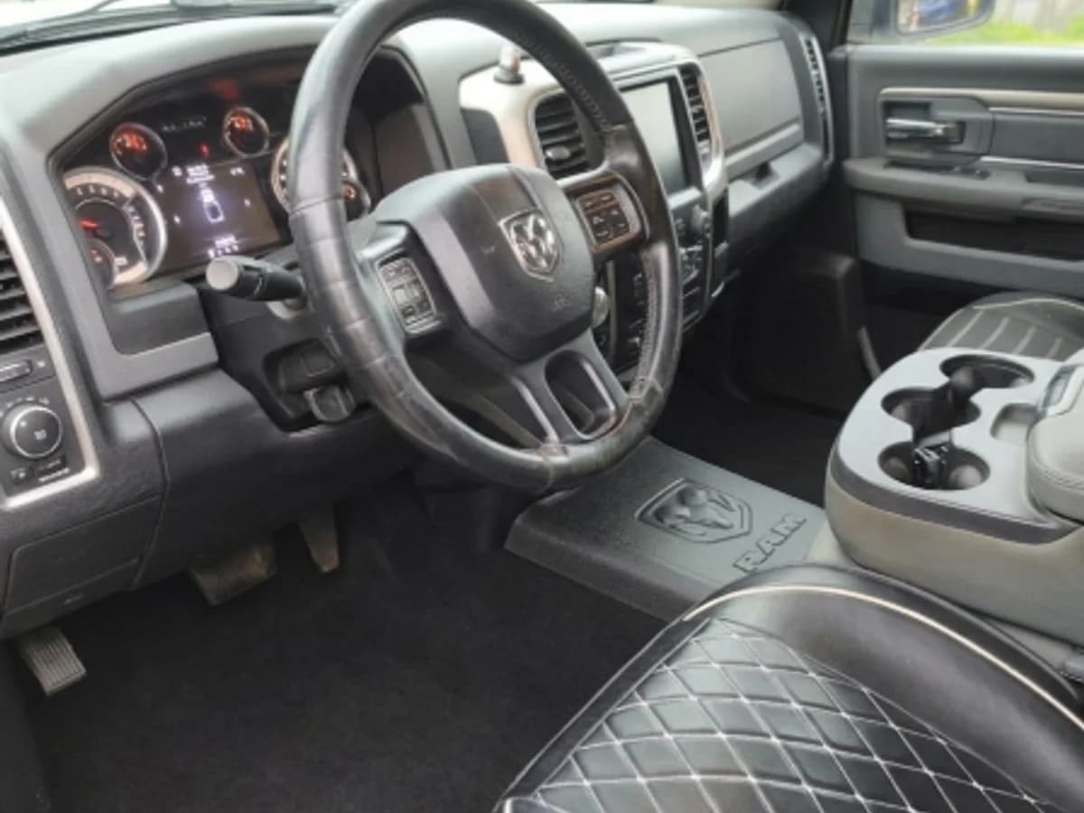 DODGE Ram 1500 3.6 LARAMIE 4X4 CREW CAB DOB. CAB. AT 4P 2017 - Imagen 6