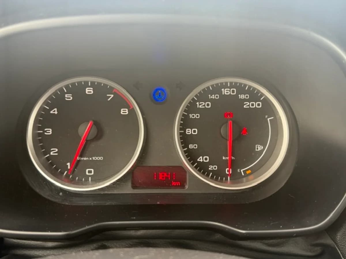 MG 3 STD PLUS 1.5 MT 2025 - Imagen 9