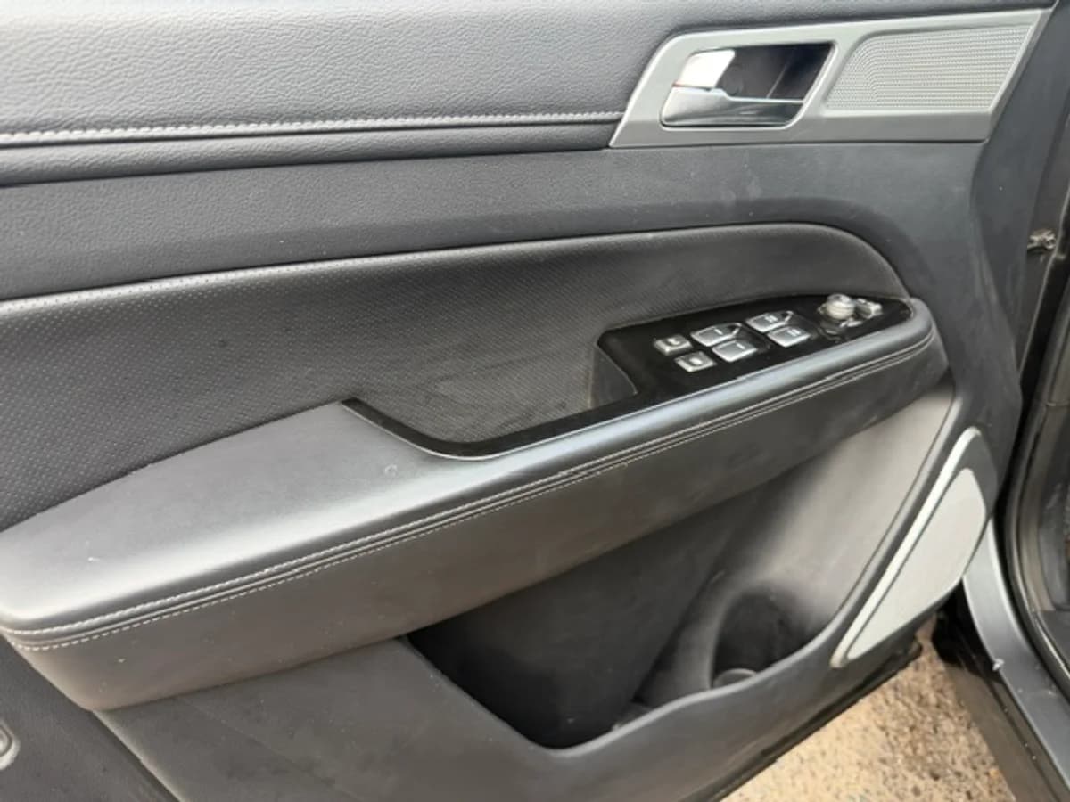 SSANGYONG Rexton 4x4 2.0 AUT 2023 - Imagen 7