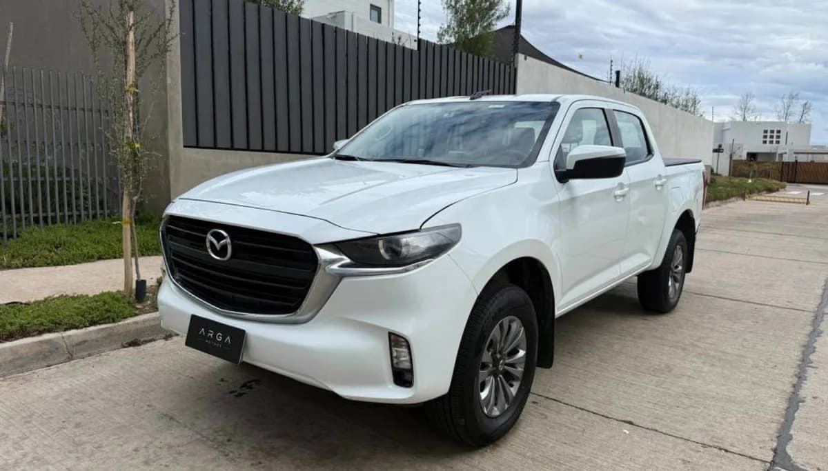 MAZDA BT-50 3.0 Diesel 4X4 Doble Cabina 6AT 2023 - Imagen 1