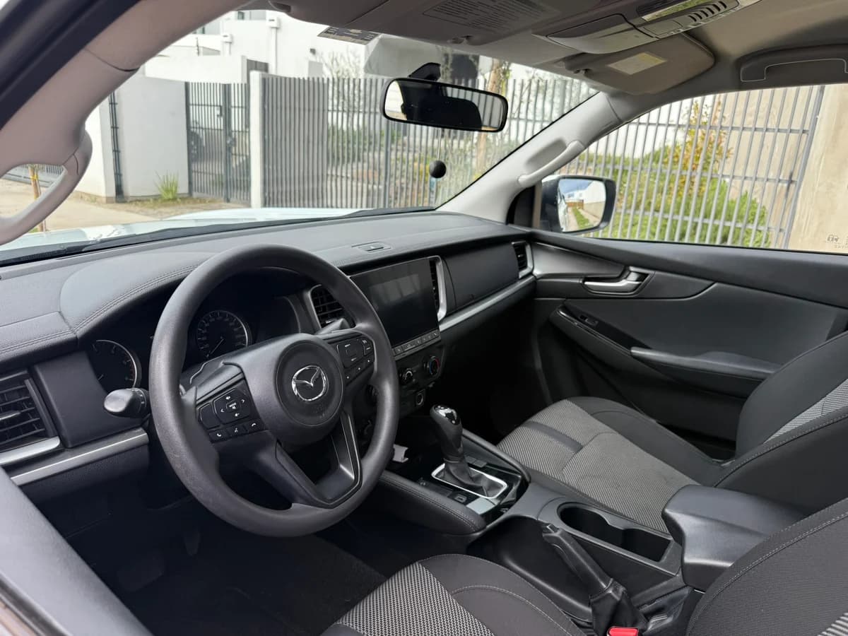 MAZDA BT-50 3.0 Diesel 4X4 Doble Cabina 6AT 2023 - Imagen 15