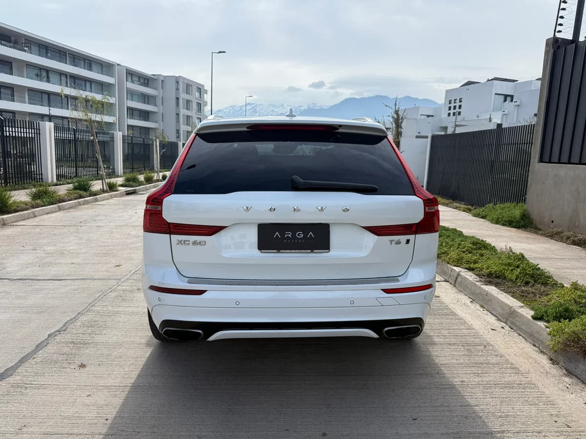 VOLVO XC60 2.0 T6 R-Design AWD MY19 AT 2019 - Imagen 5