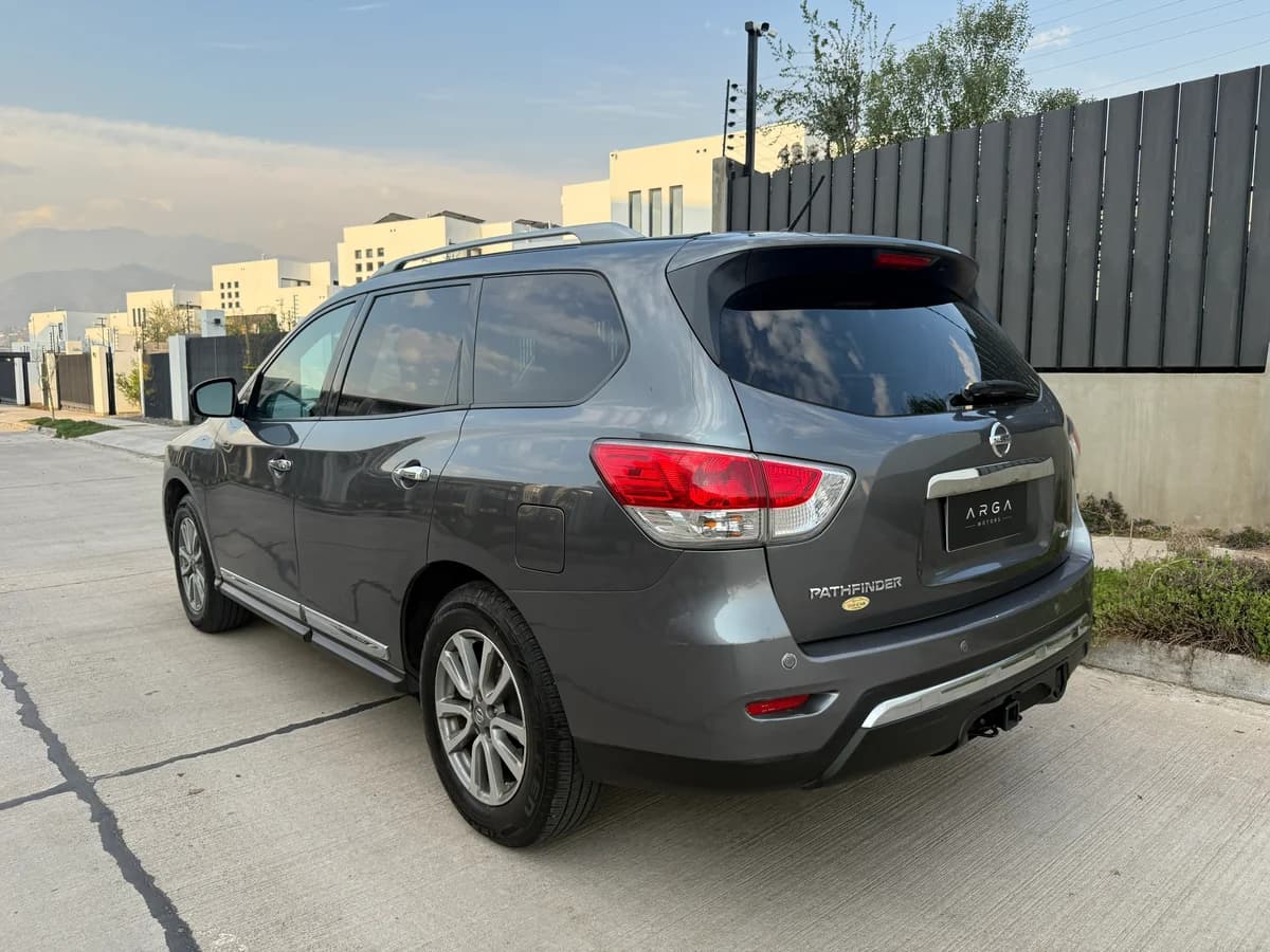 NISSAN Pathfinder 3.5 Advance CVT 4X4 2017 - Imagen 4