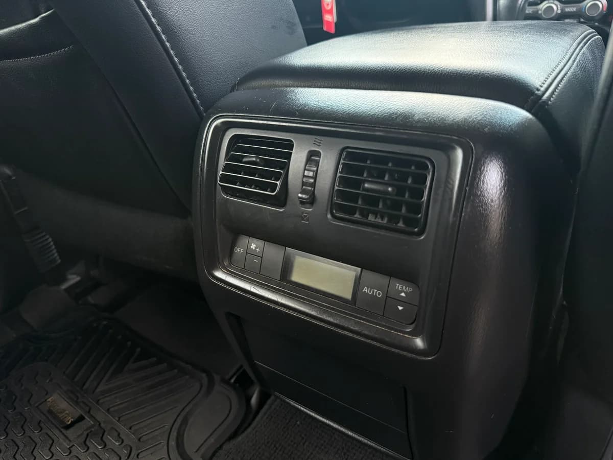 NISSAN Pathfinder 3.5 Advance CVT 4X4 2017 - Imagen 14