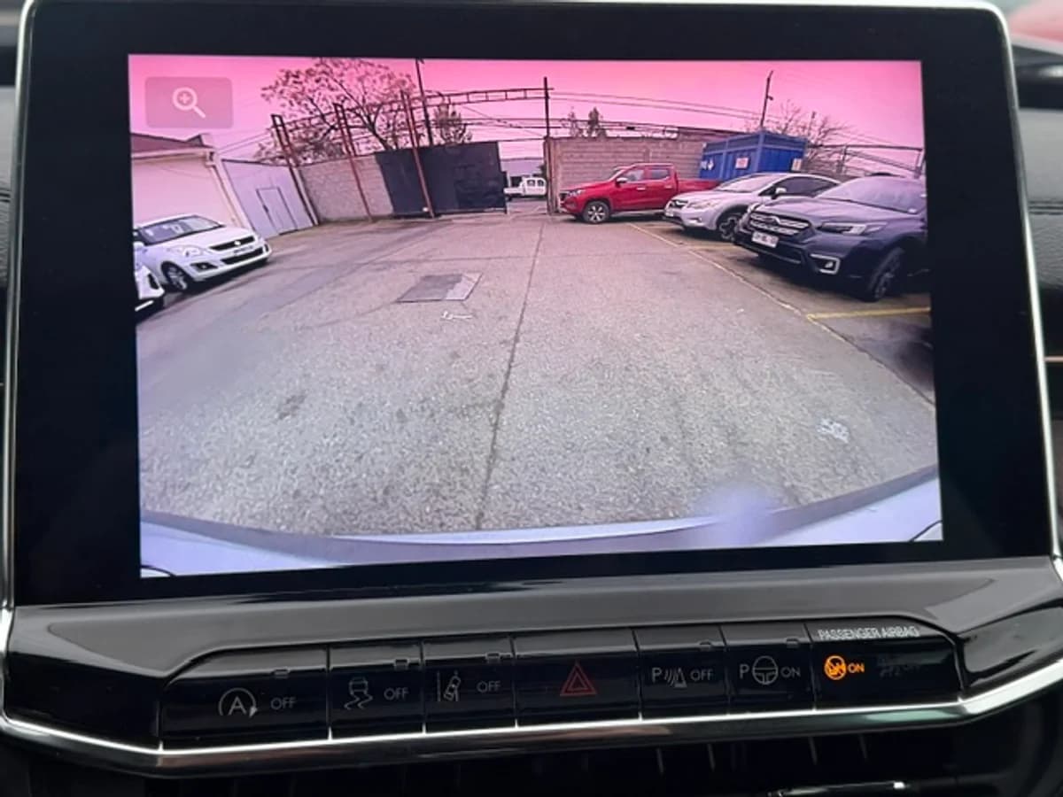 JEEP COMMANDER 1.3T OVERLAND T270 4X2 6AT 5P 2024 - Imagen 10