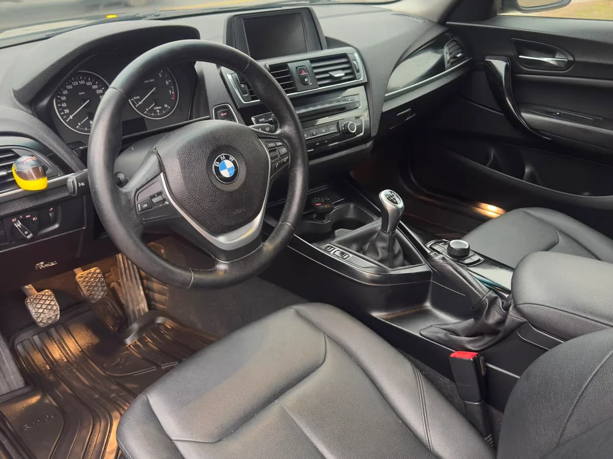BMW 120i LCI 1.6 2017 - Imagen 8