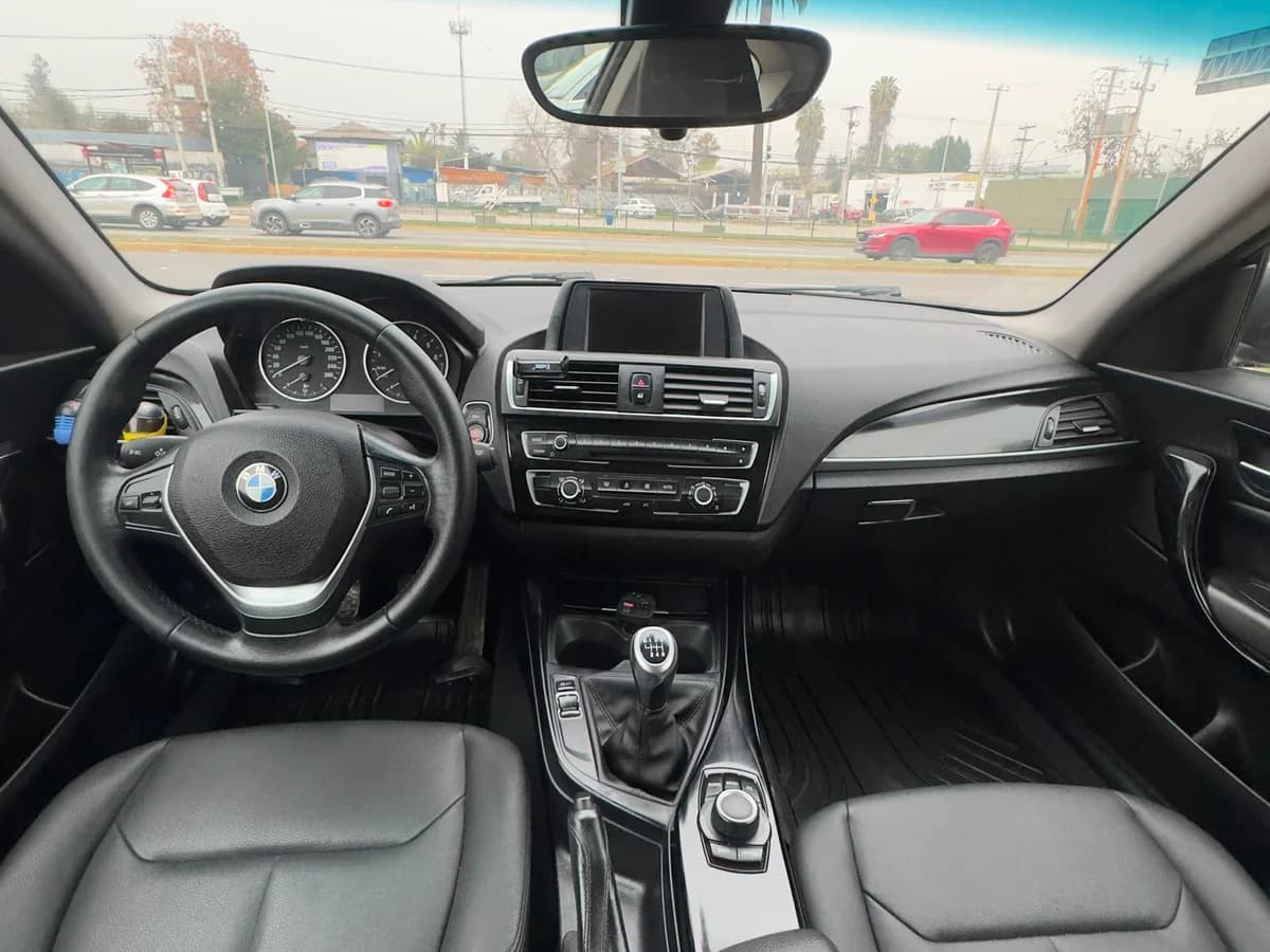 BMW 120i LCI 1.6 2017 - Imagen 9