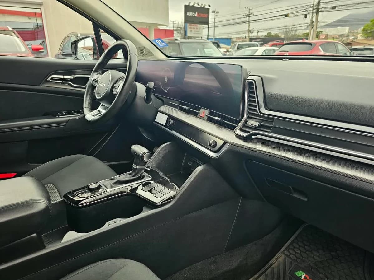 KIA Sportage 2.0L Diésel 2024 - Imagen 7