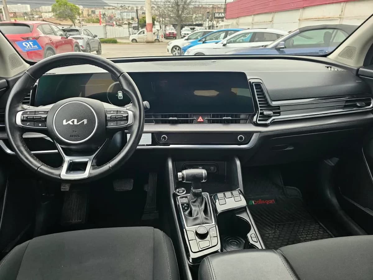 KIA Sportage 2.0L Diésel 2024 - Imagen 8