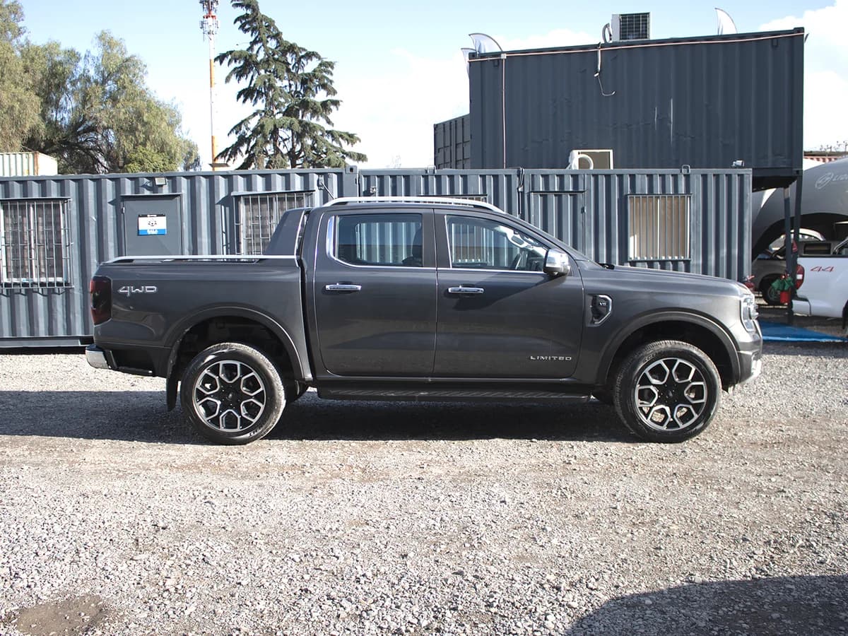 FORD Ranger 3.0 LTD DOBLE CABINA 4X4 AUTOMÁTICA - Imagen 6