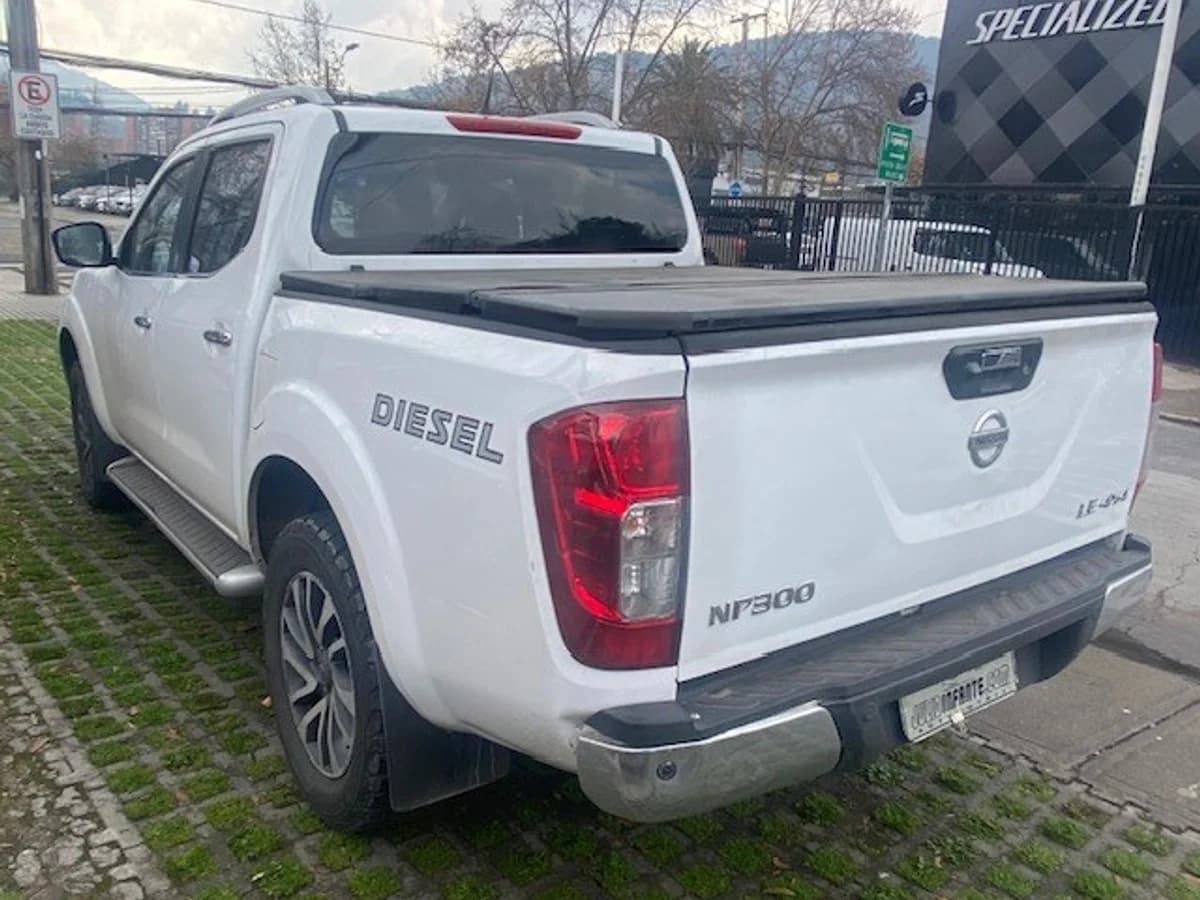 NISSAN NP300 LE 4x4 2.3 Autom. 2017 - Imagen 4