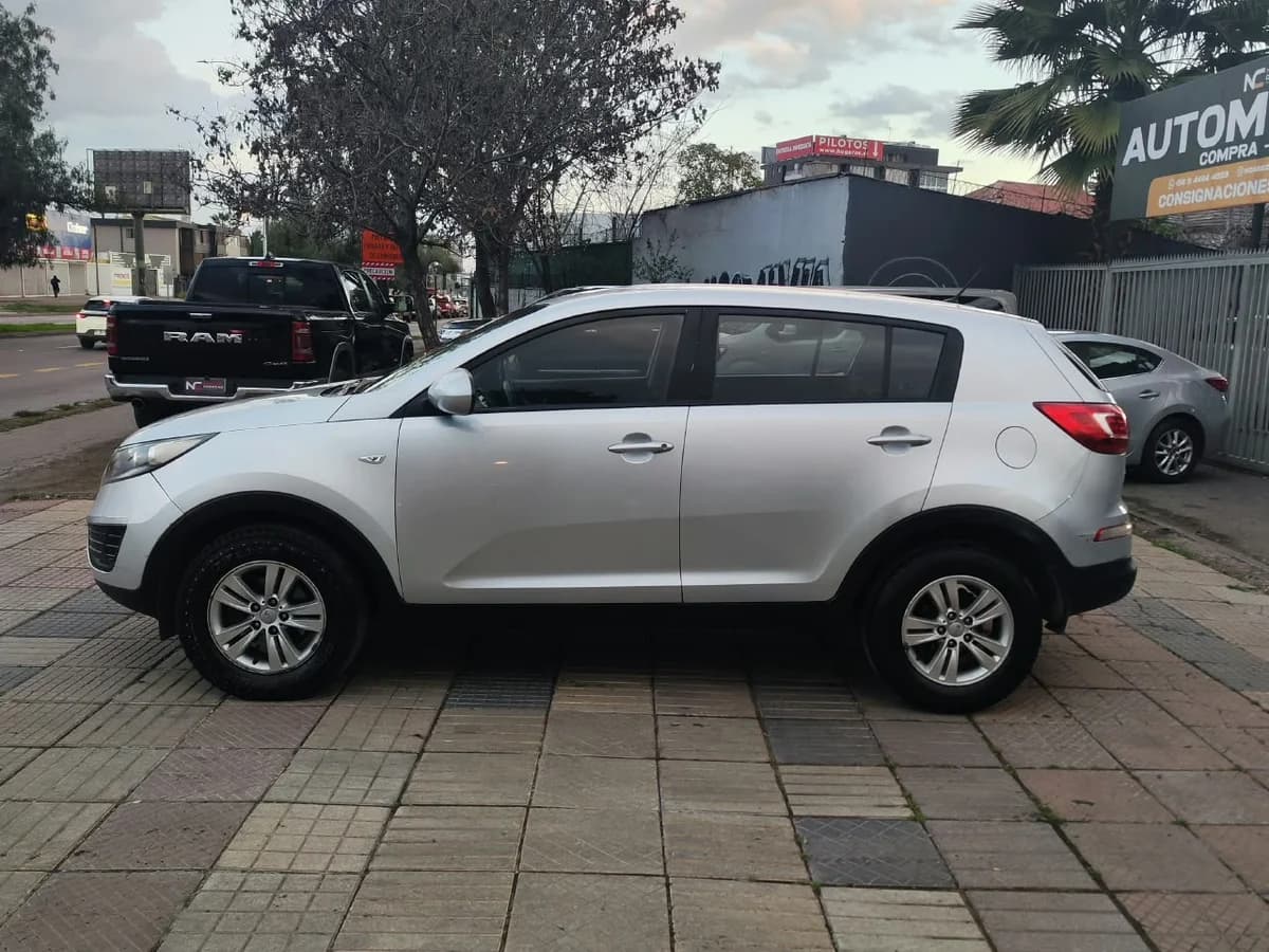 KIA Sportage LX 2.0 2014 - Imagen 3