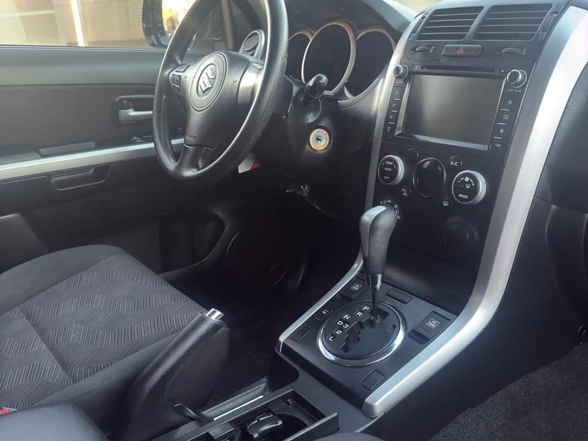 SUZUKI Grand Vitara 2018 4X4 AUTOMATICO - Imagen 9