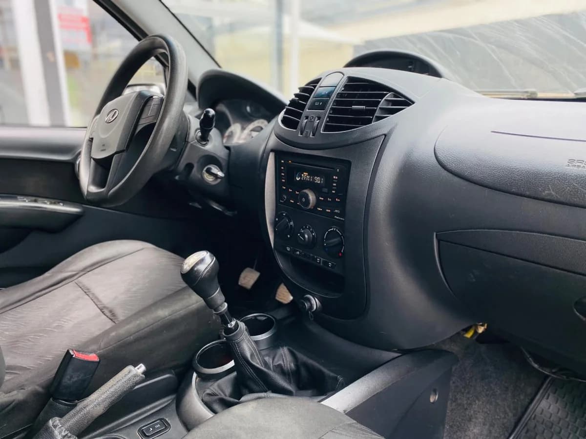 MAHINDRA QUANTO CRDE FULL 2.2 4X4 2016 - Imagen 5