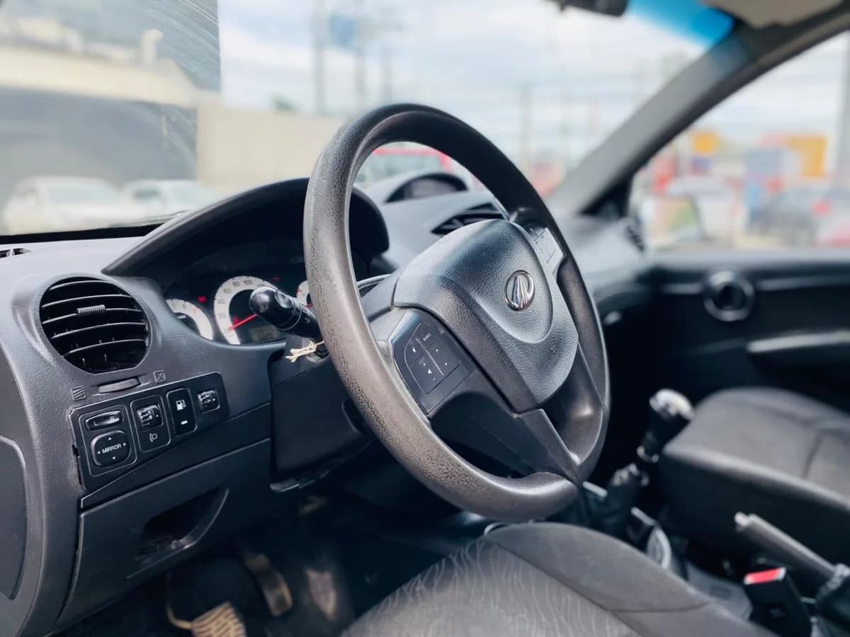 MAHINDRA QUANTO CRDE FULL 2.2 4X4 2016 - Imagen 9