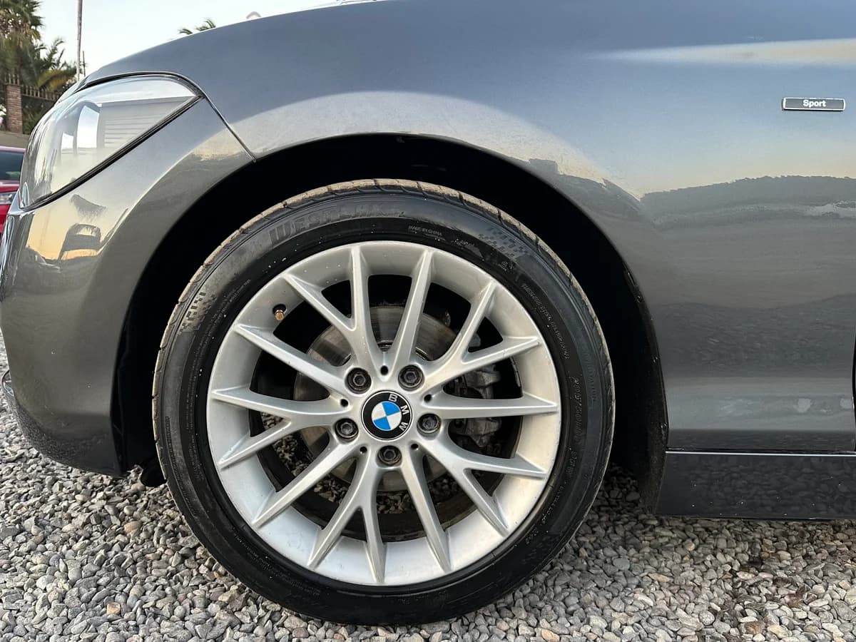 BMW 116I Sport 1.6 AUT SUNRROF 2012 - Imagen 22