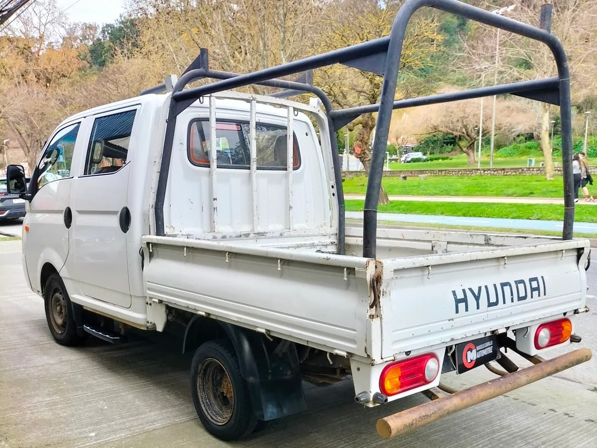 HYUNDAI PORTER 2.5 CRDI DIESEL GLS 4X2 CHASSIS AC 6MT 2P 2021 - Imagen 3