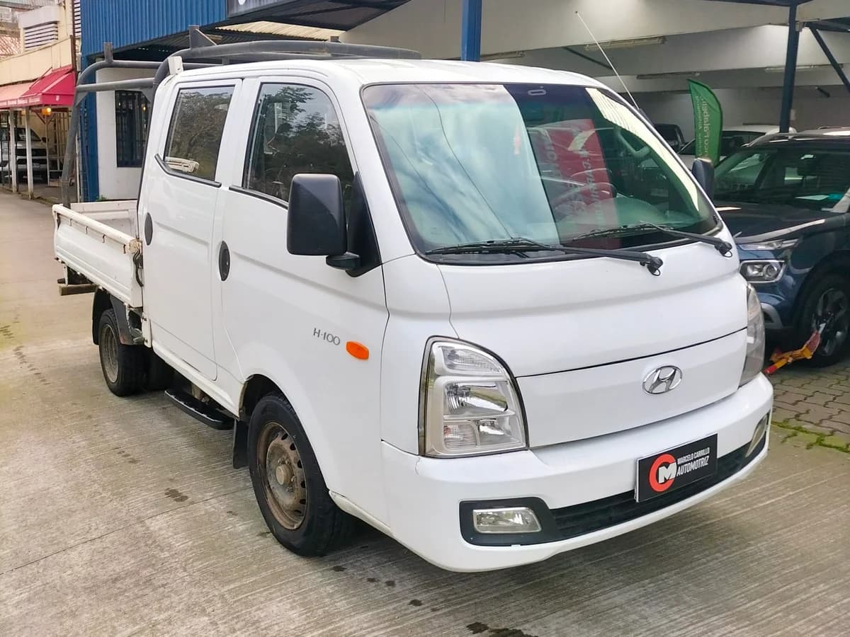 HYUNDAI PORTER 2.5 CRDI DIESEL GLS 4X2 CHASSIS AC 6MT 2P 2021 - Imagen 6
