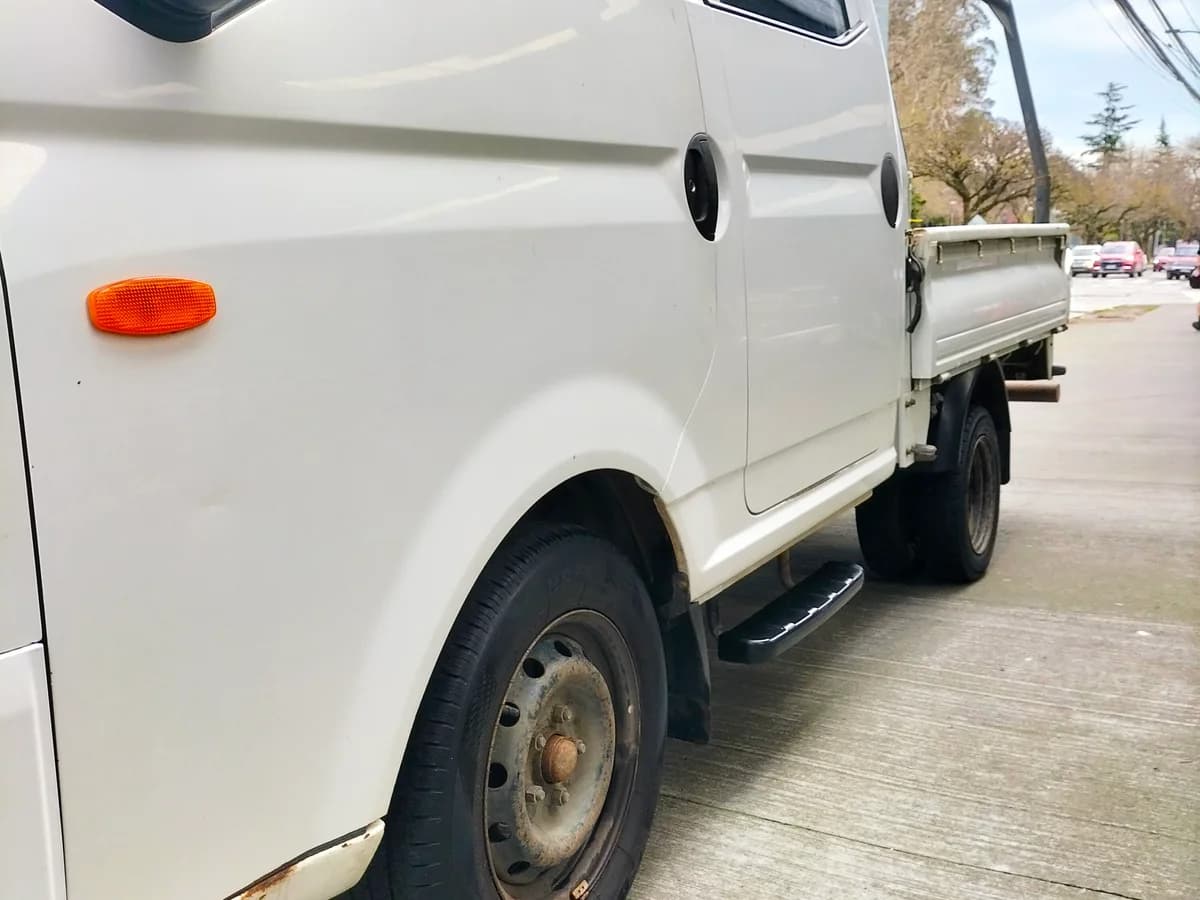 HYUNDAI PORTER 2.5 CRDI DIESEL GLS 4X2 CHASSIS AC 6MT 2P 2021 - Imagen 7