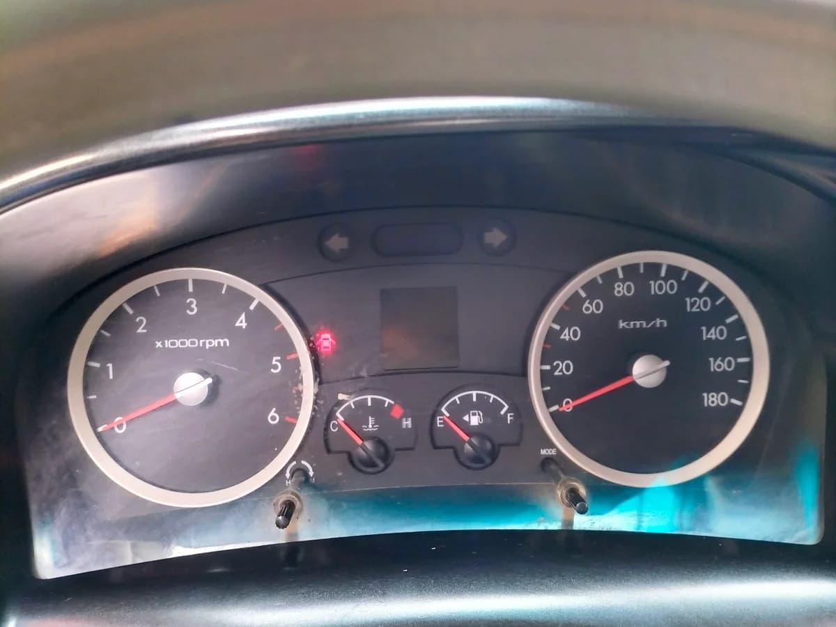 HYUNDAI PORTER 2.5 CRDI DIESEL GLS 4X2 CHASSIS AC 6MT 2P 2021 - Imagen 11