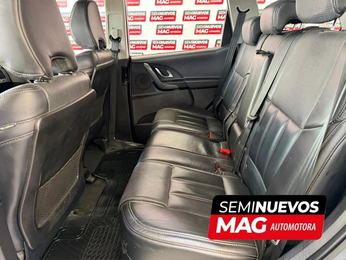 MAHINDRA XUV 500 2.2 2017 - Imagen 5