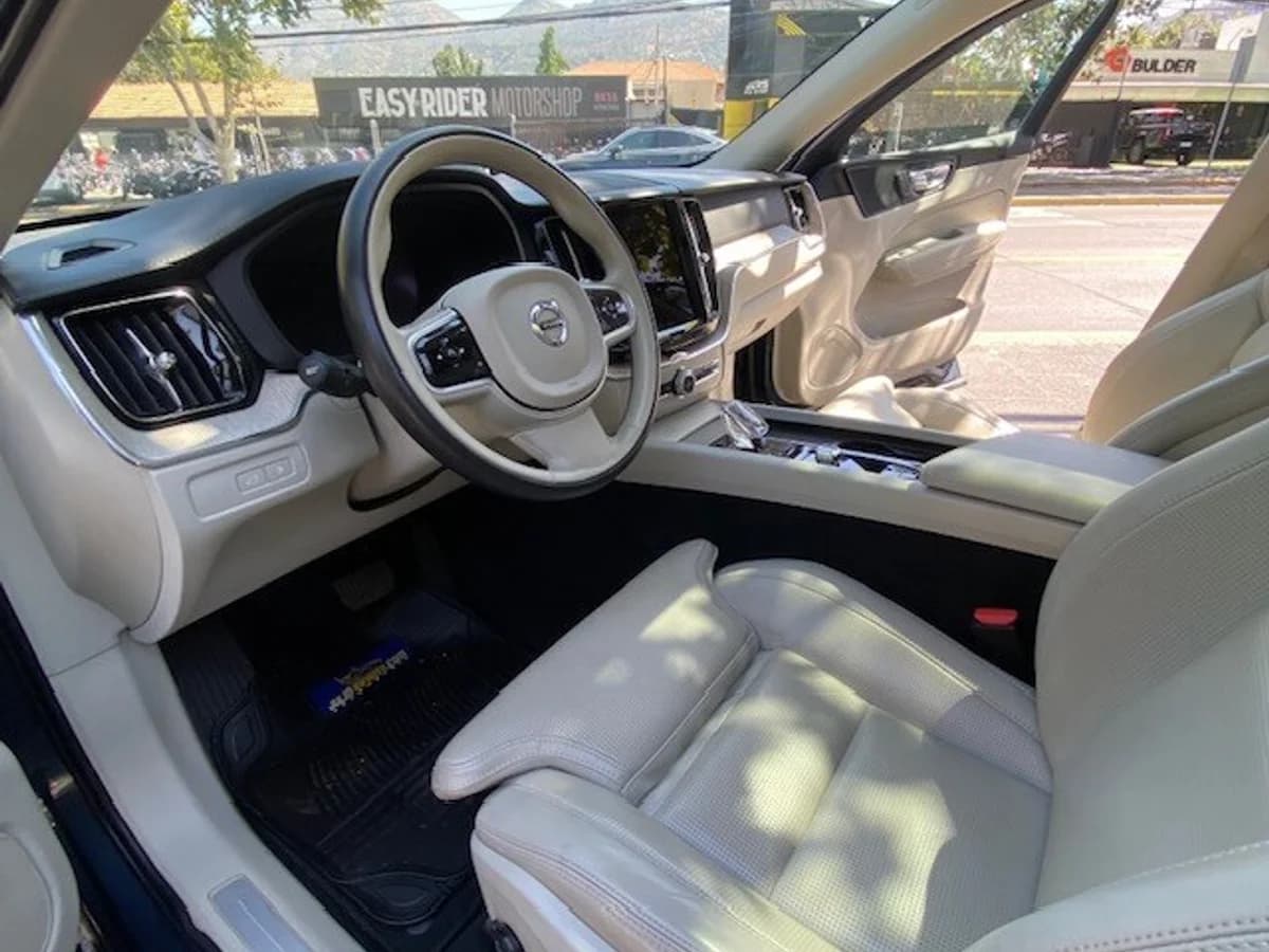 VOLVO XC60 T8 R Awd Recharge 2023 - Imagen 13