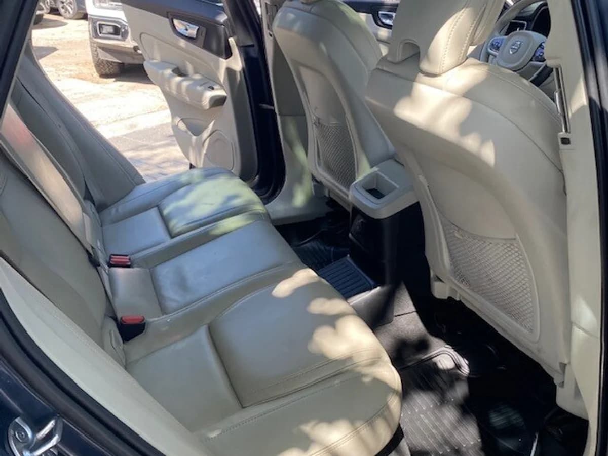 VOLVO XC60 T8 R Awd Recharge 2023 - Imagen 17