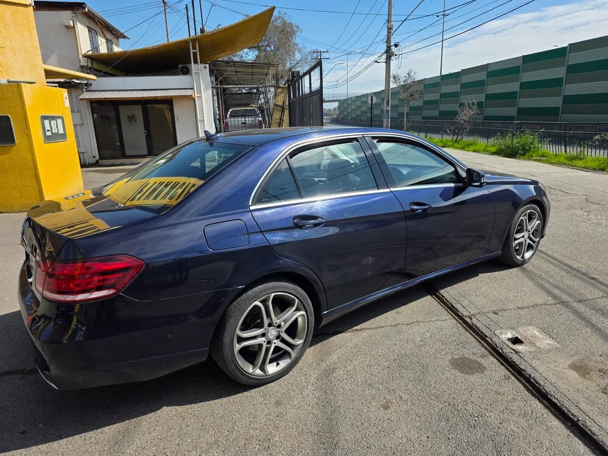 MERCEDES BENZ E 200 2.0 COUPE AT DIESEL 2014 - Imagen 4