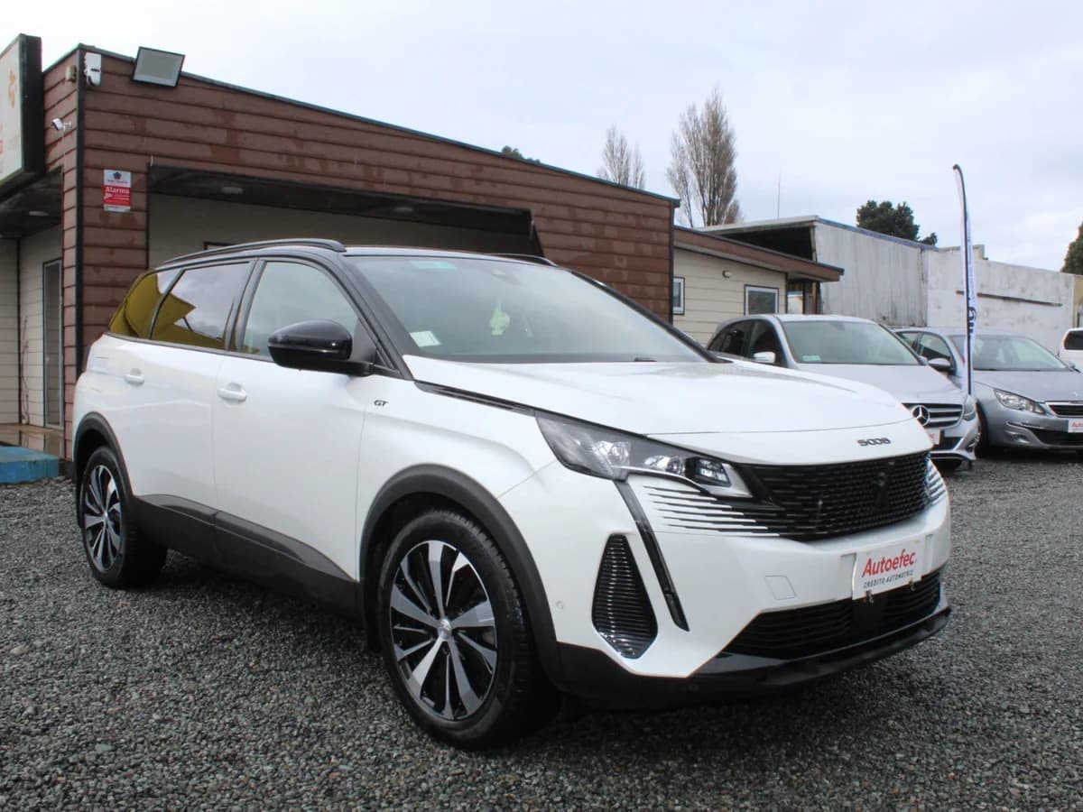 PEUGEOT 5008 GT 1.5 diésel 2023 - Imagen 4