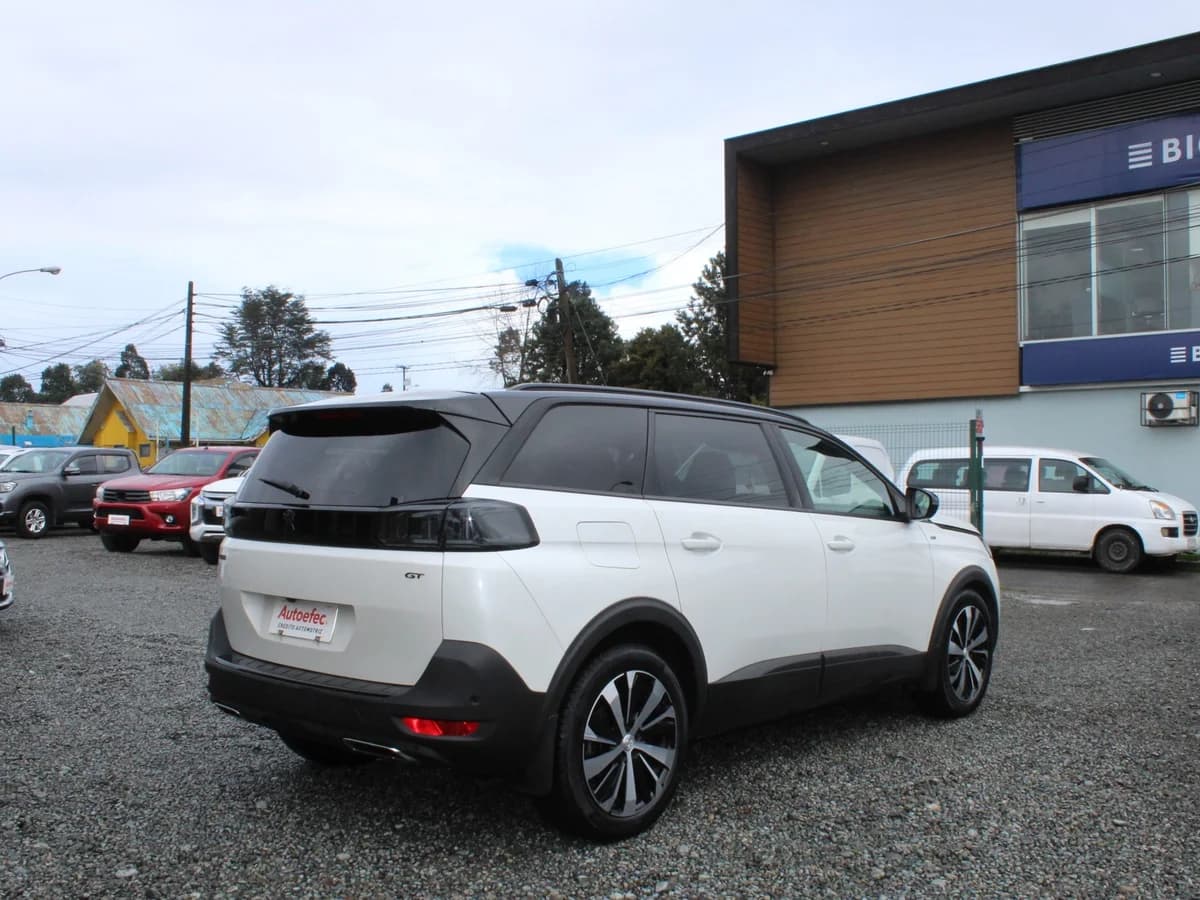 PEUGEOT 5008 GT 1.5 diésel 2023 - Imagen 9