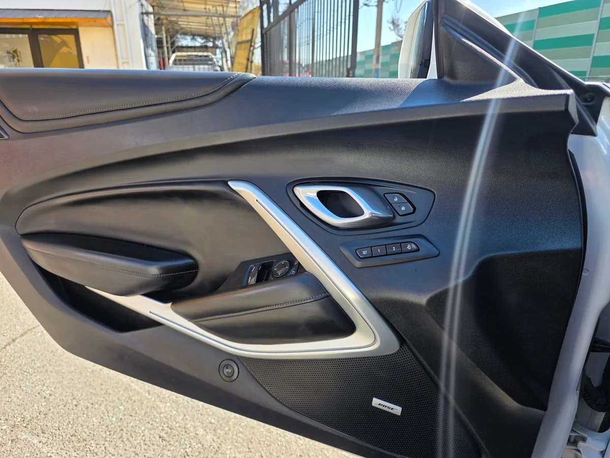 CHEVROLET Camaro 6.2L SS V8 4X2 COUPE AT 2P 2018 - Imagen 15