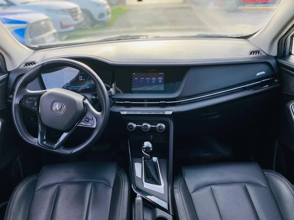 CHANGAN NEW CS15 1.5 COMFORT MT 2022 - Imagen 6