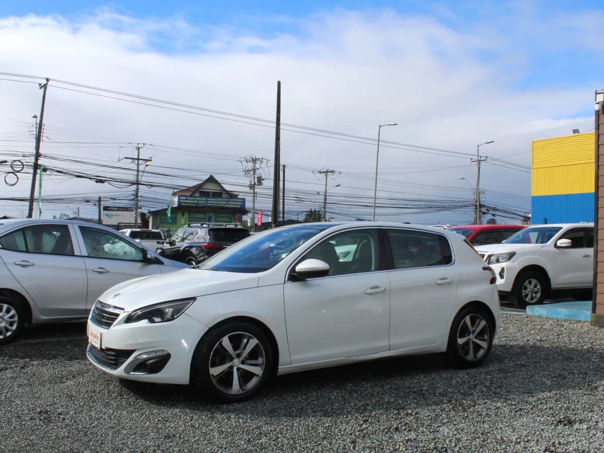 PEUGEOT 308 FELINE BLUEHDI 1.6 AT 2017 - Imagen 1