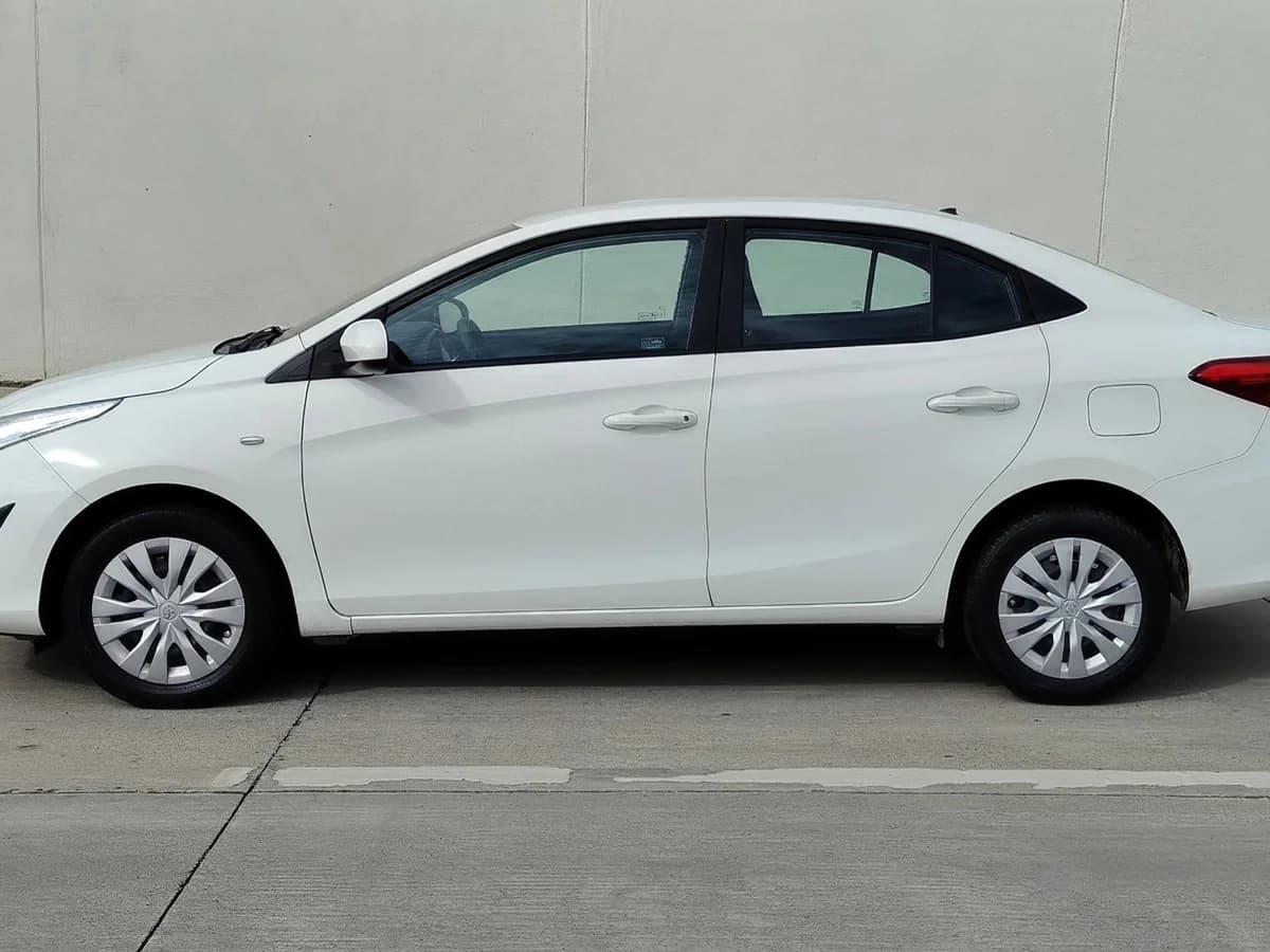 TOYOTA Yaris GLI 1.5 2020 - Imagen 7