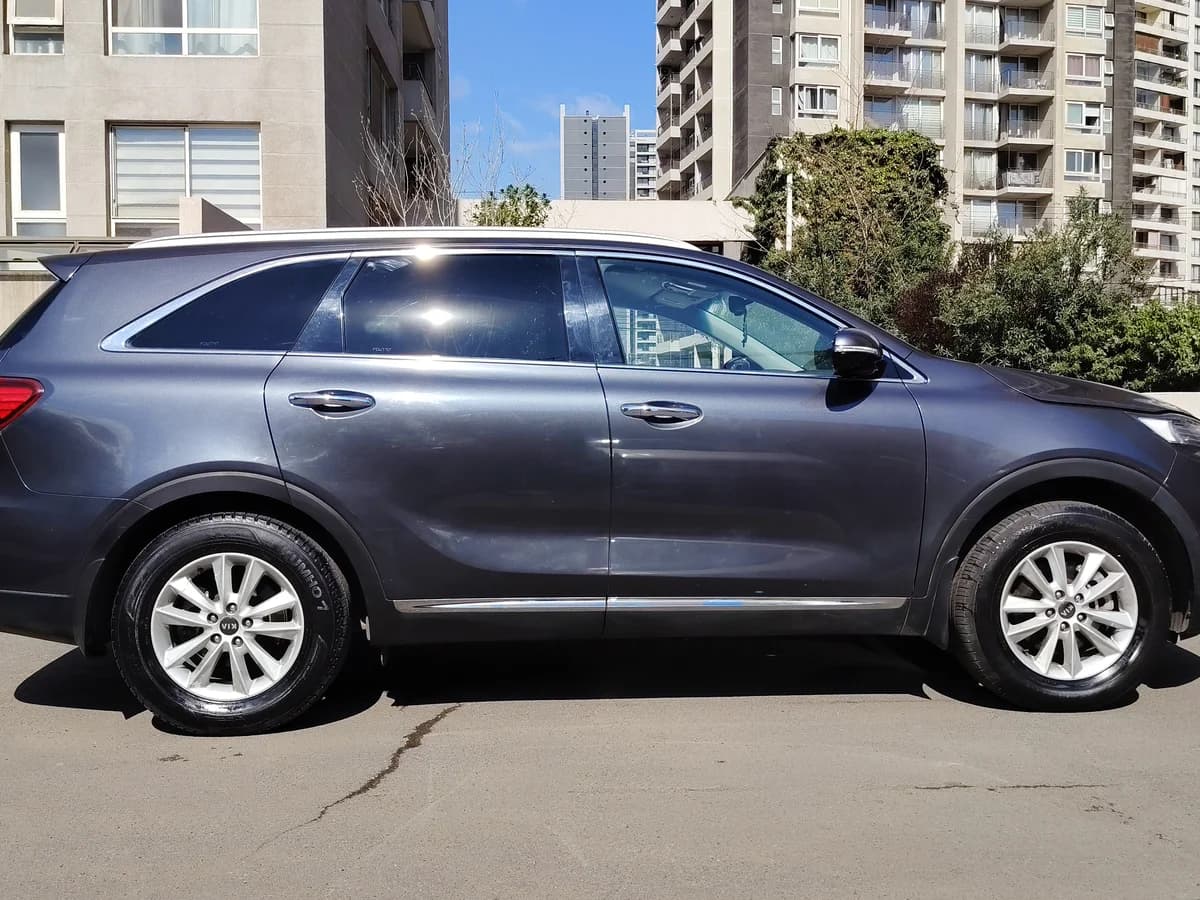 KIA Sorento 2.2 EX DIESEL 2WD 6AT 5P 2020 - Imagen 4