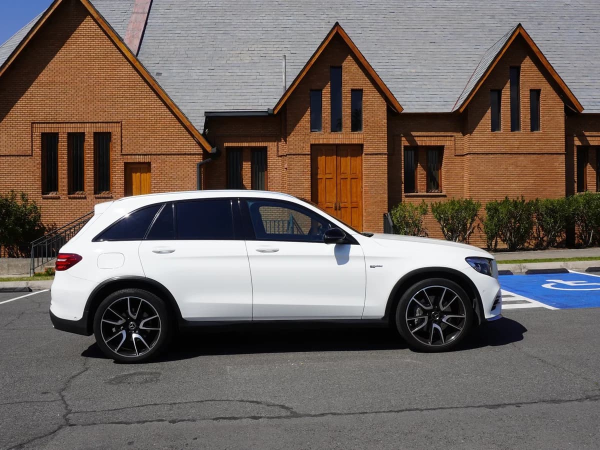 Mercedes Benz GLC 43 Amg 3.0 AT 4Matic año 2018 - Imagen 4