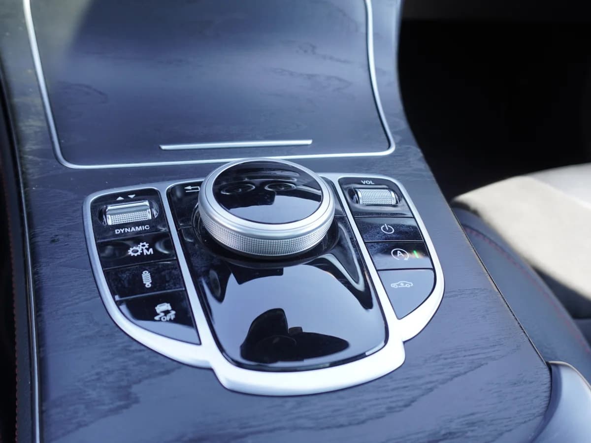 Mercedes Benz GLC 43 Amg 3.0 AT 4Matic año 2018 - Imagen 30