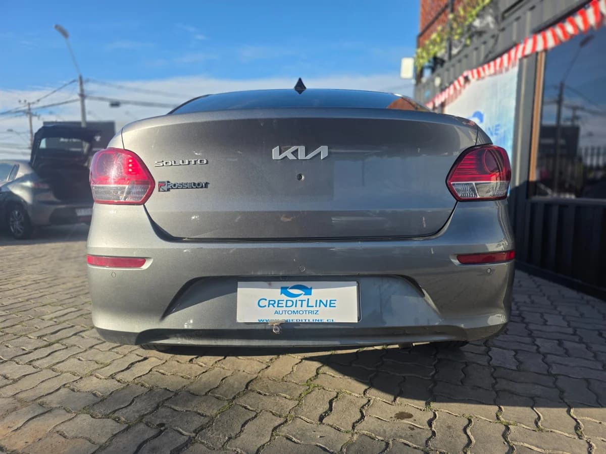 KIA Soluto 1.4 EX SUNROOF MT 2024 - Imagen 3