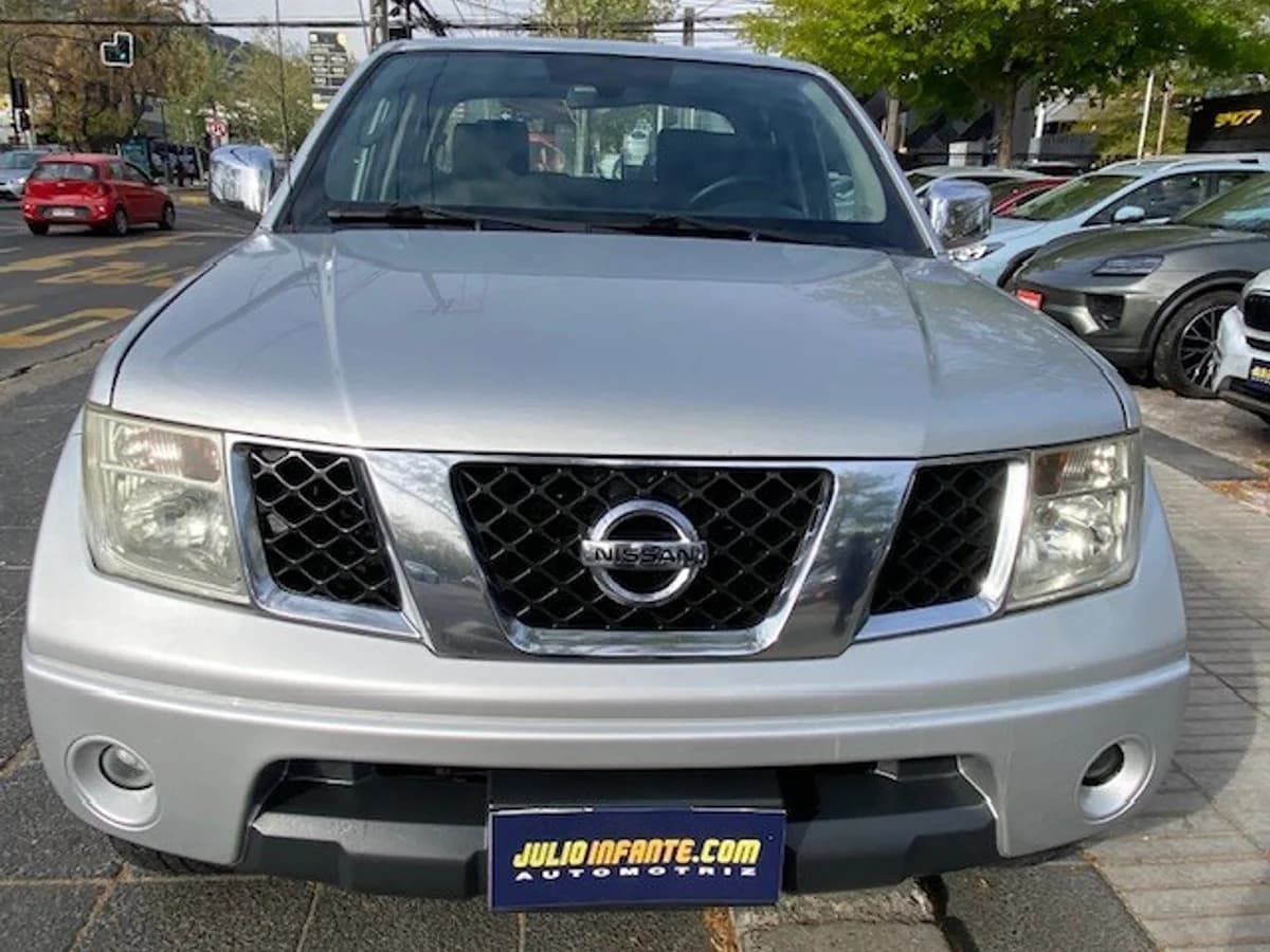 NISSAN NAVARA Lux 4x4 2.5 AT 2015 - Imagen 6