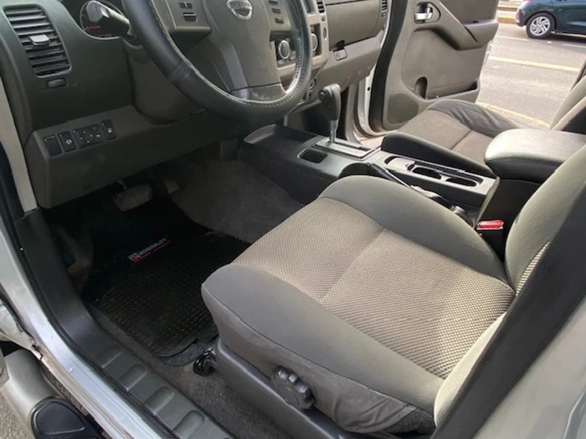 NISSAN NAVARA Lux 4x4 2.5 AT 2015 - Imagen 22