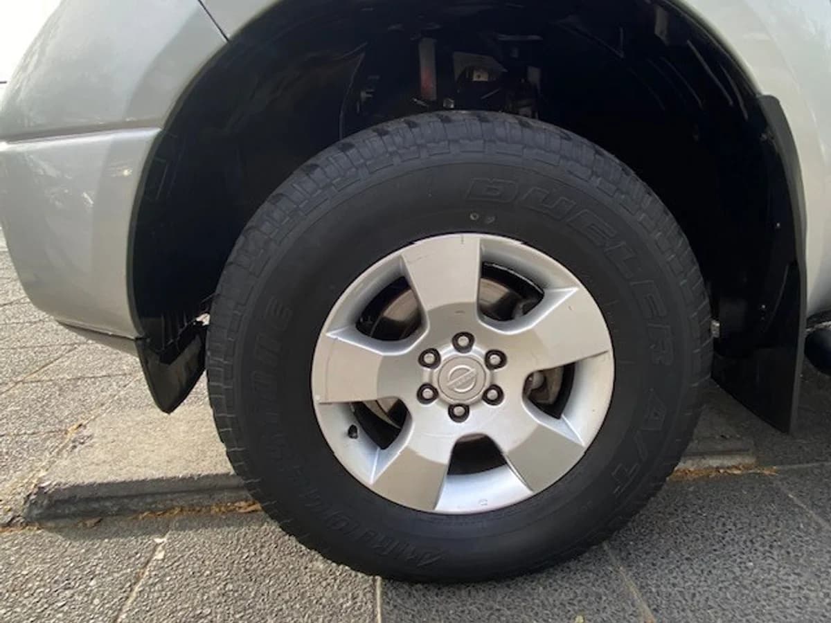 NISSAN NAVARA Lux 4x4 2.5 AT 2015 - Imagen 11
