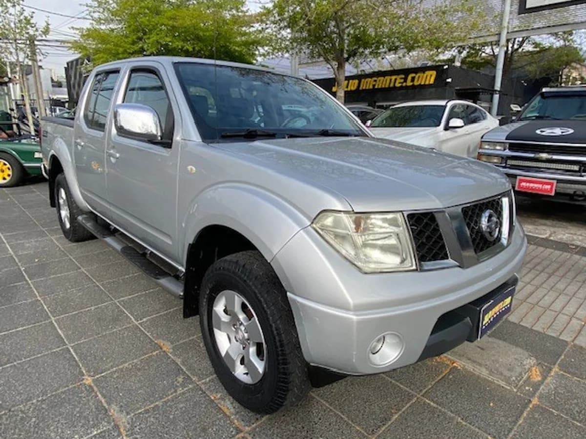 NISSAN NAVARA Lux 4x4 2.5 AT 2015 - Imagen 9