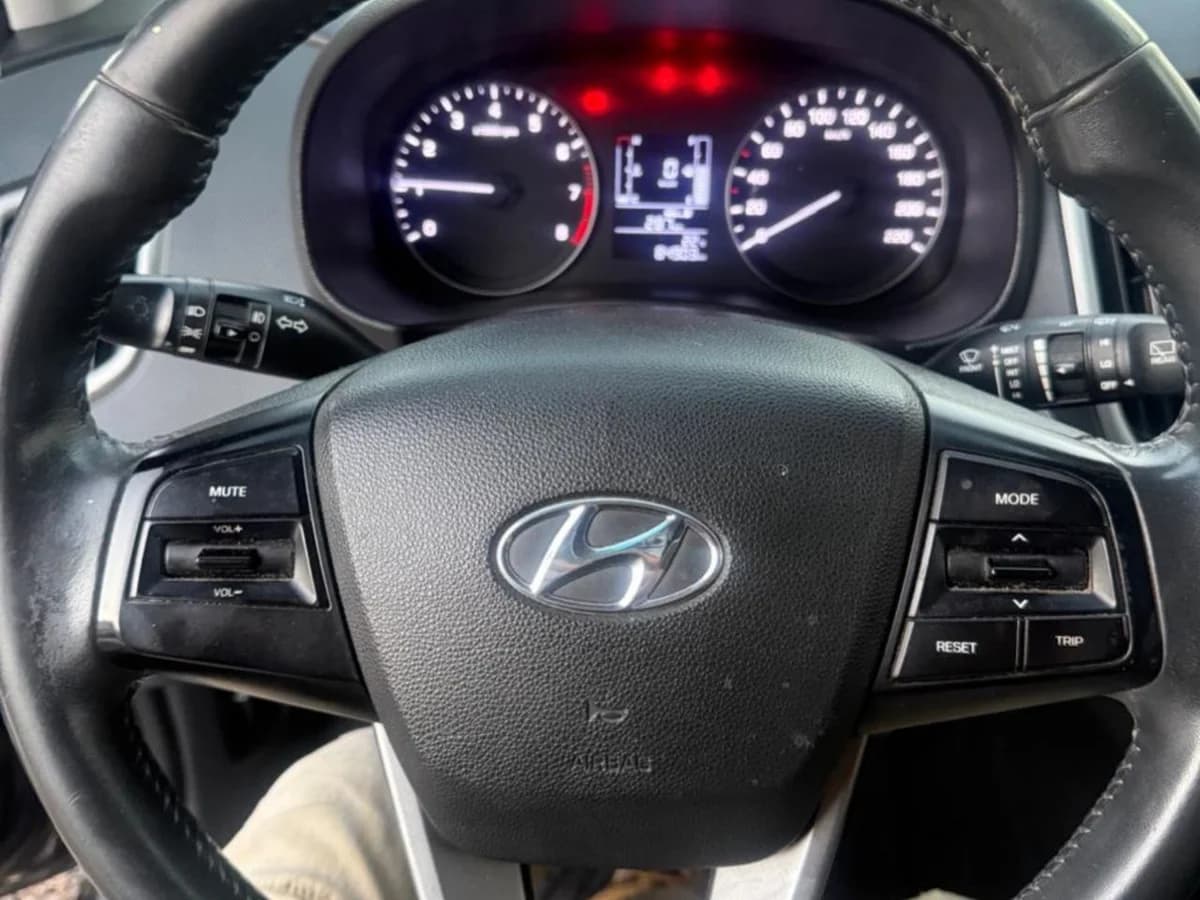 HYUNDAI Creta 1.6 GLS 2017 - Imagen 9